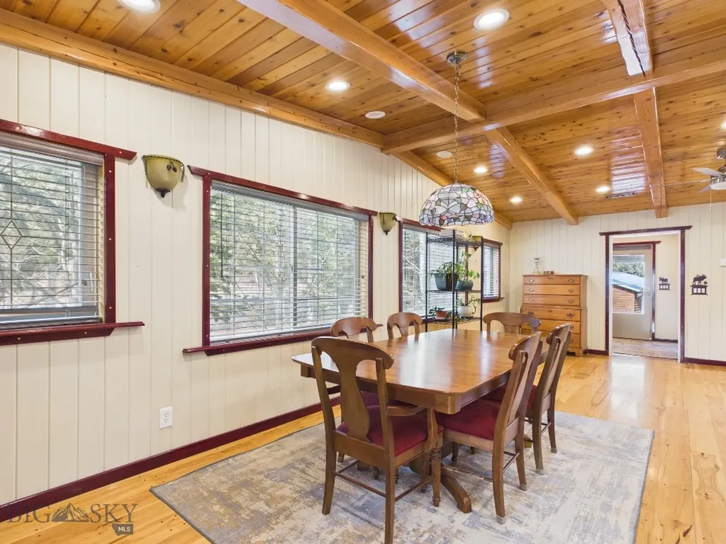 4964 Us Highway 89 S Livingston MT 59047