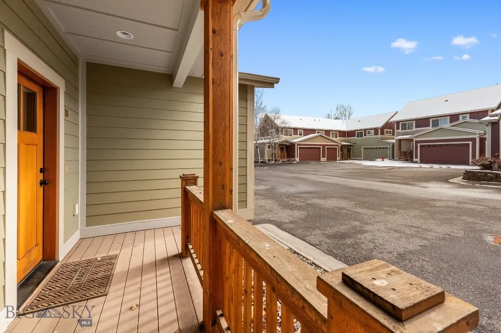 2272 Gallatin Green Bozeman MT 59718