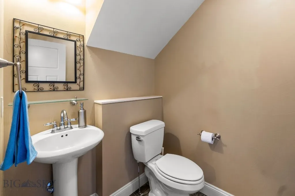 2272 Gallatin Green Bozeman MT 59718