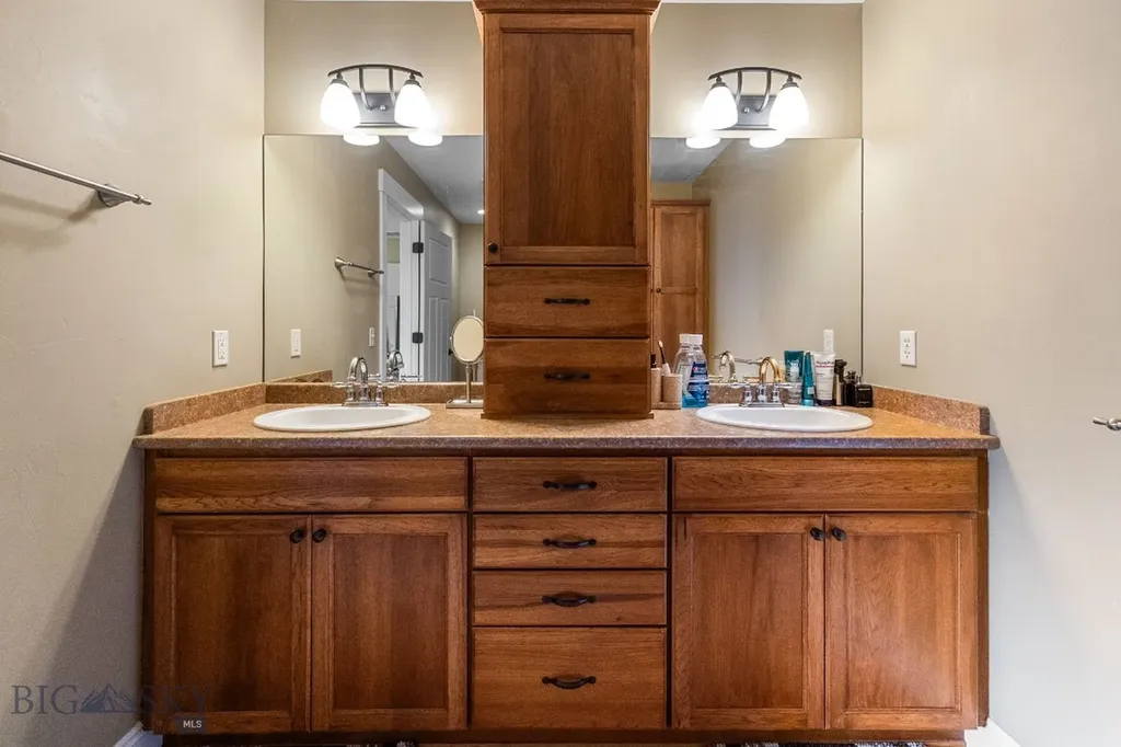 2272 Gallatin Green Bozeman MT 59718