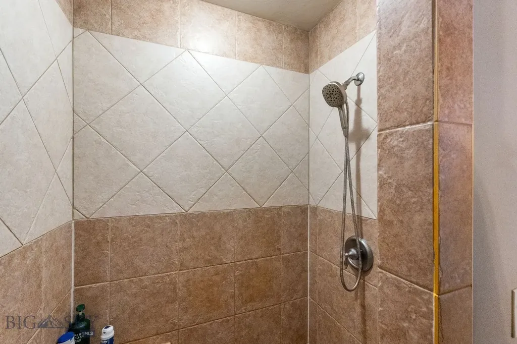 2272 Gallatin Green Bozeman MT 59718