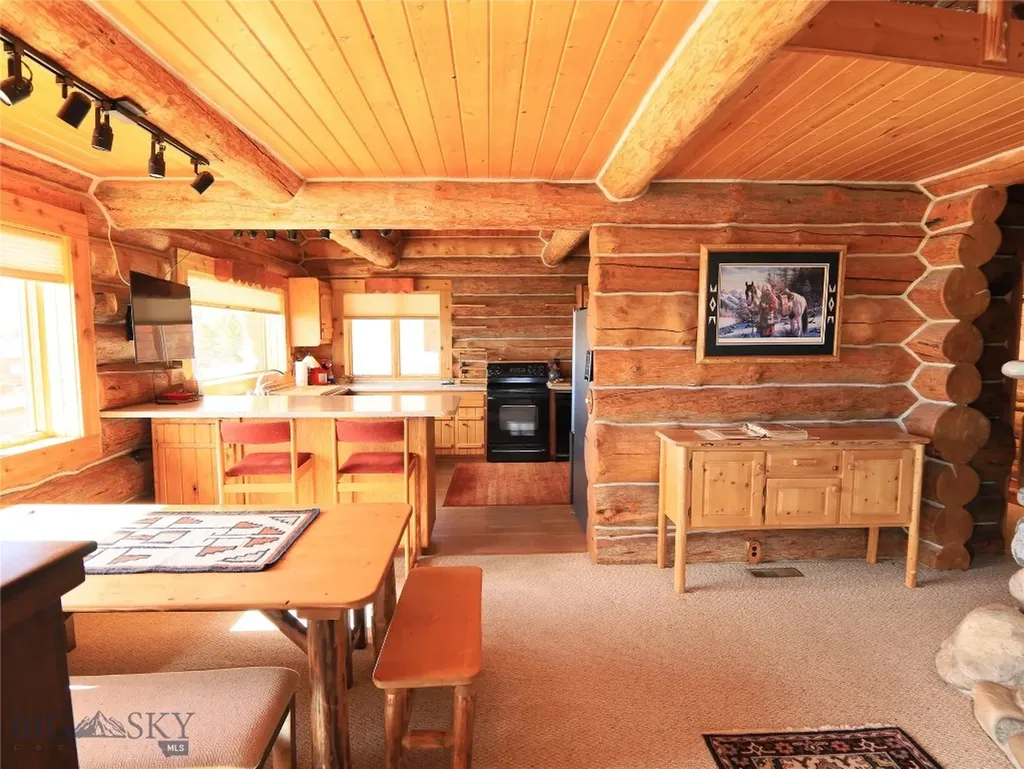 40 Sunshine Way West Yellowstone MT 59758