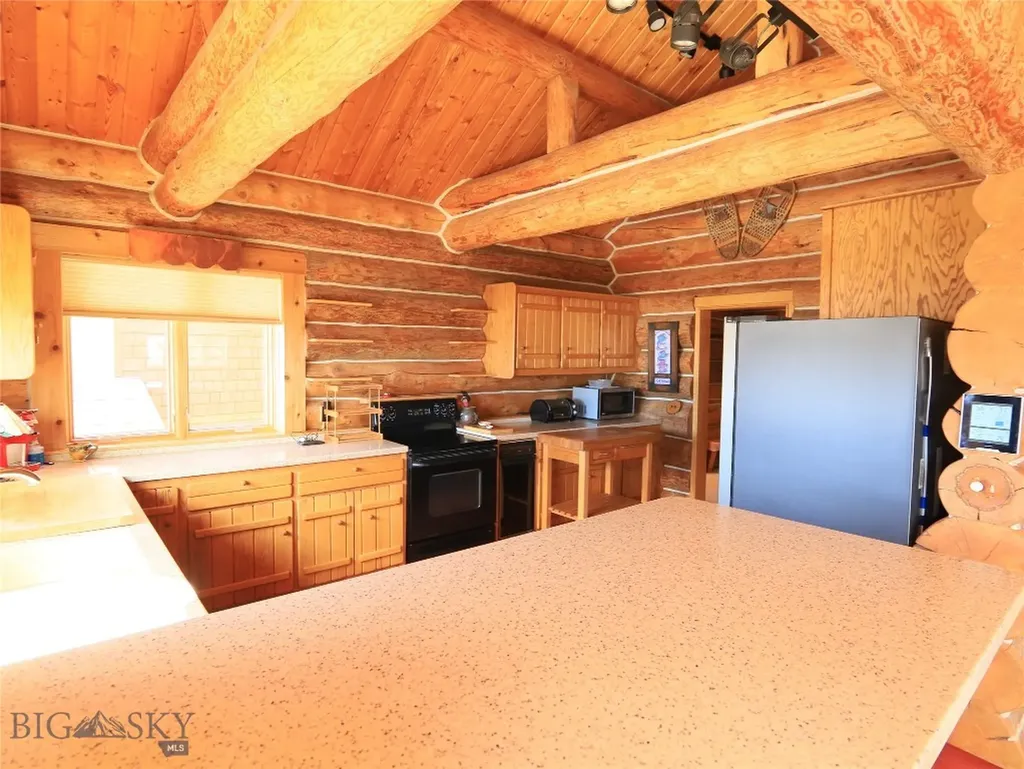 40 Sunshine Way West Yellowstone MT 59758
