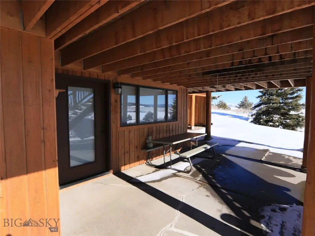 40 Sunshine Way West Yellowstone MT 59758