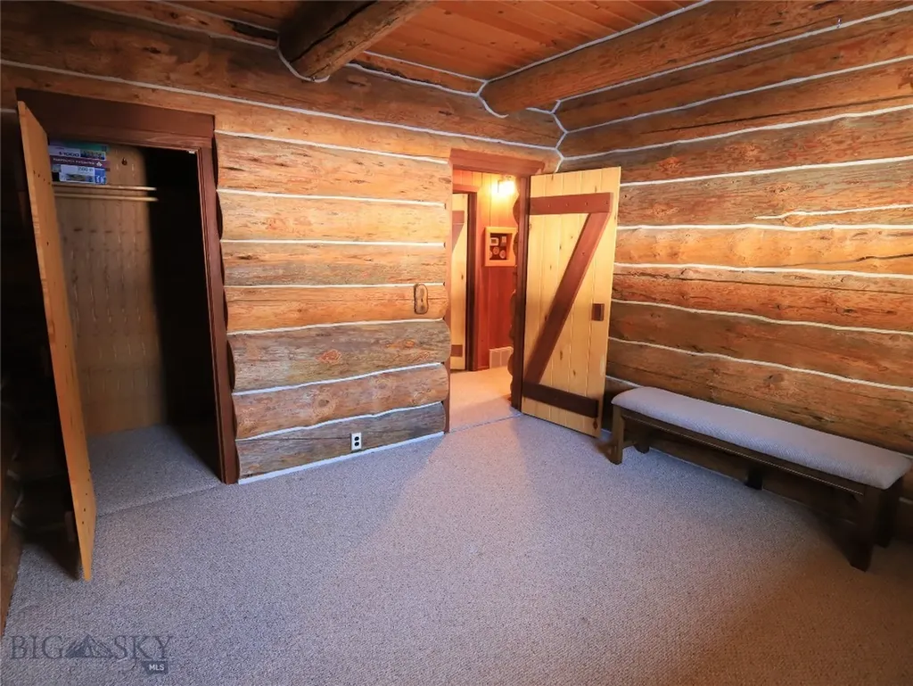 40 Sunshine Way West Yellowstone MT 59758