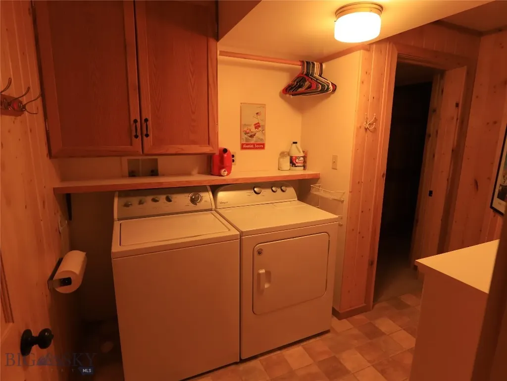 40 Sunshine Way West Yellowstone MT 59758