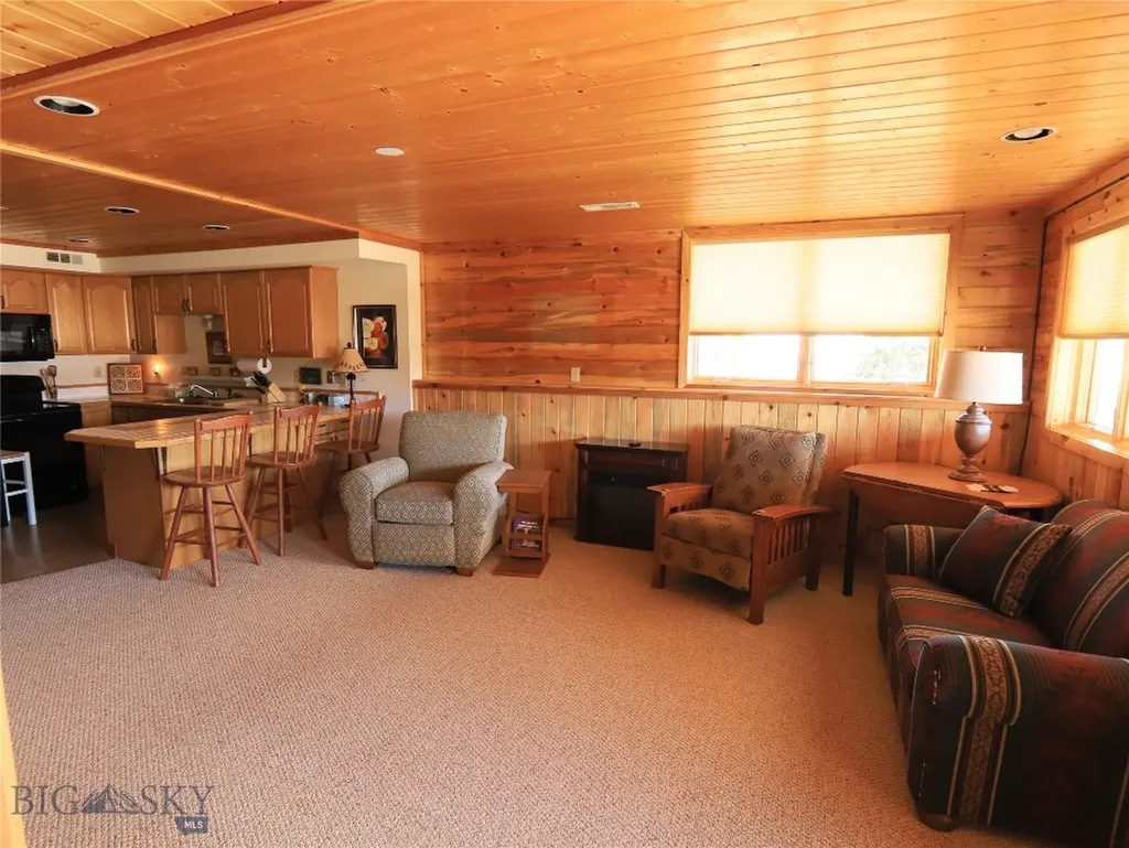 40 Sunshine Way West Yellowstone MT 59758