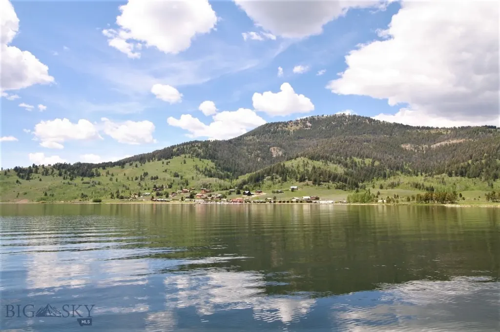 40 Sunshine Way West Yellowstone MT 59758