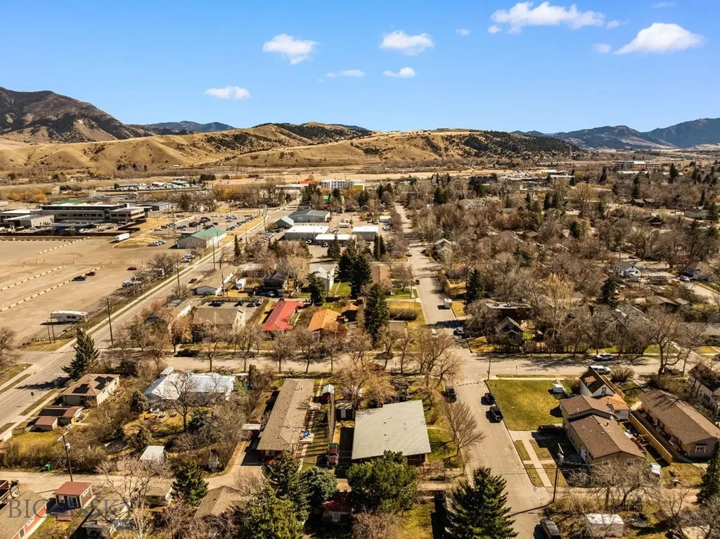 17/19 E Aspen Street Bozeman MT 59715