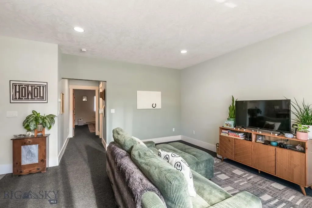 17/19 E Aspen Street Bozeman MT 59715