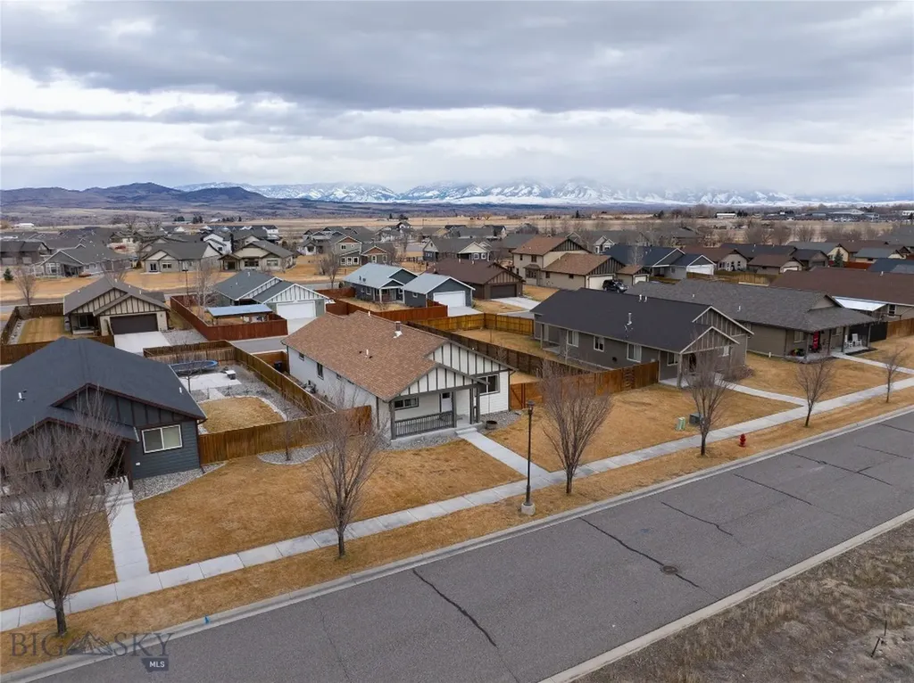 233 Centennial Village Drive Manhattan MT 59741