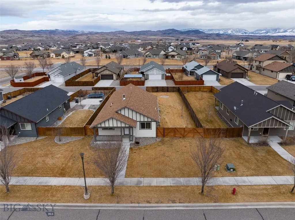 233 Centennial Village Drive Manhattan MT 59741