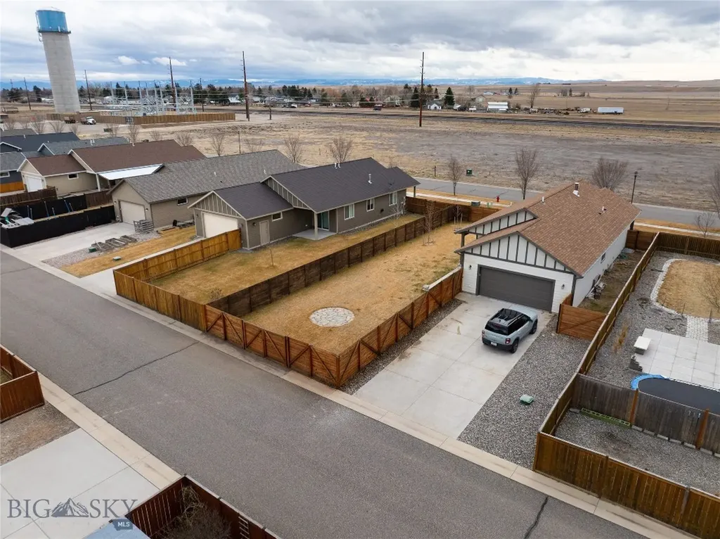 233 Centennial Village Drive Manhattan MT 59741