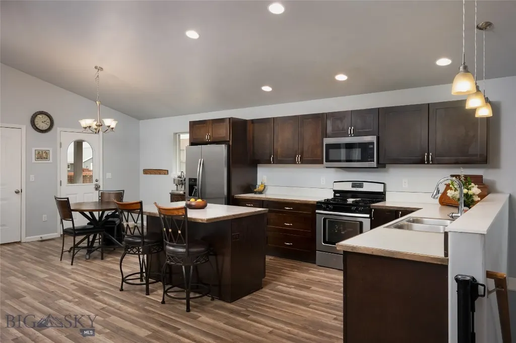 233 Centennial Village Drive Manhattan MT 59741