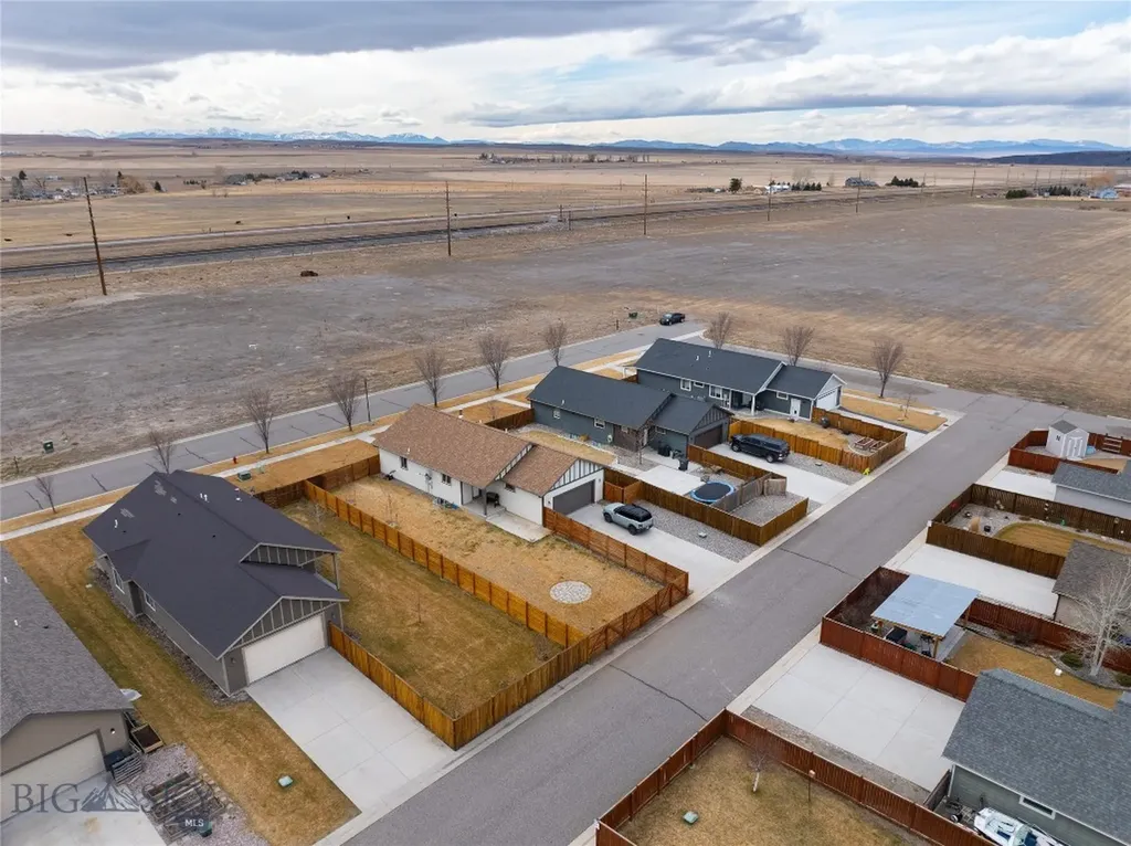 233 Centennial Village Drive Manhattan MT 59741