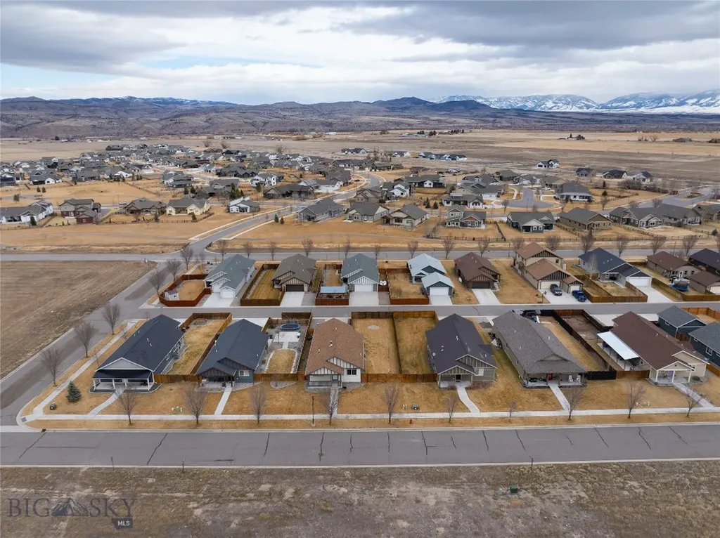 233 Centennial Village Drive Manhattan MT 59741