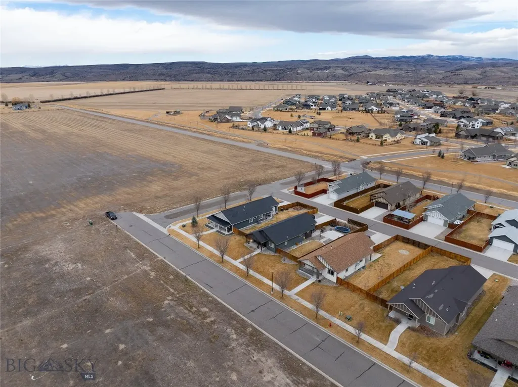 233 Centennial Village Drive Manhattan MT 59741