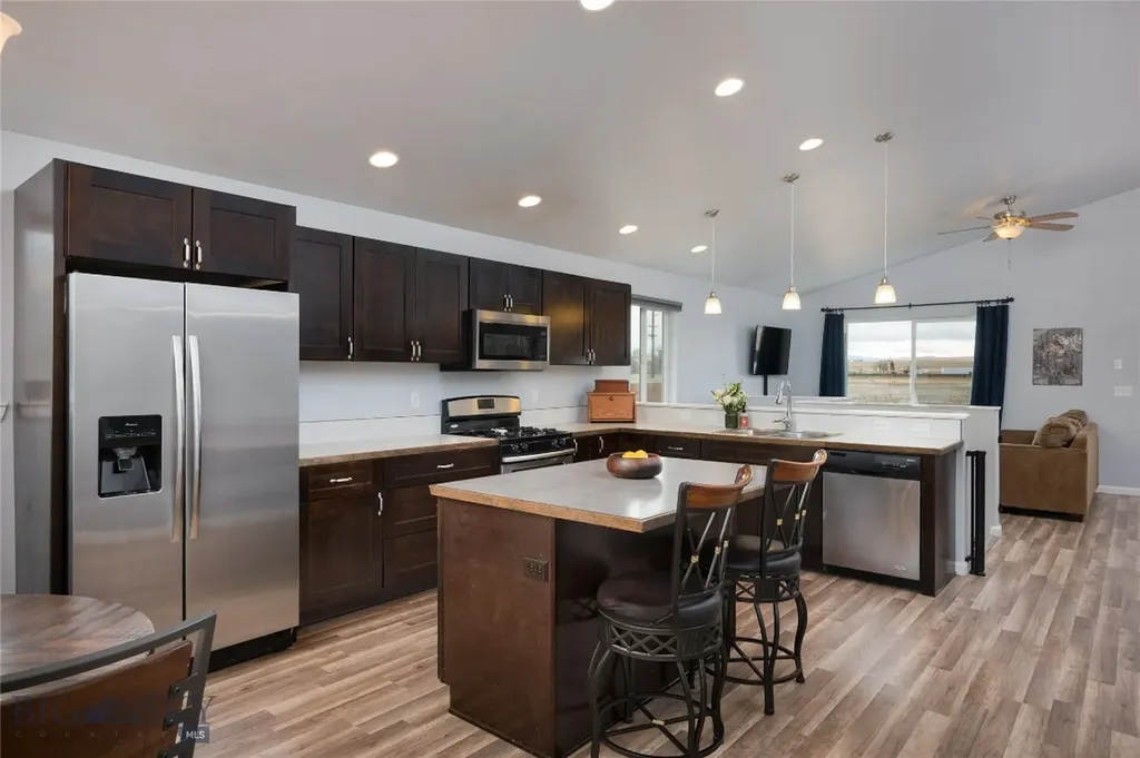 233 Centennial Village Drive Manhattan MT 59741