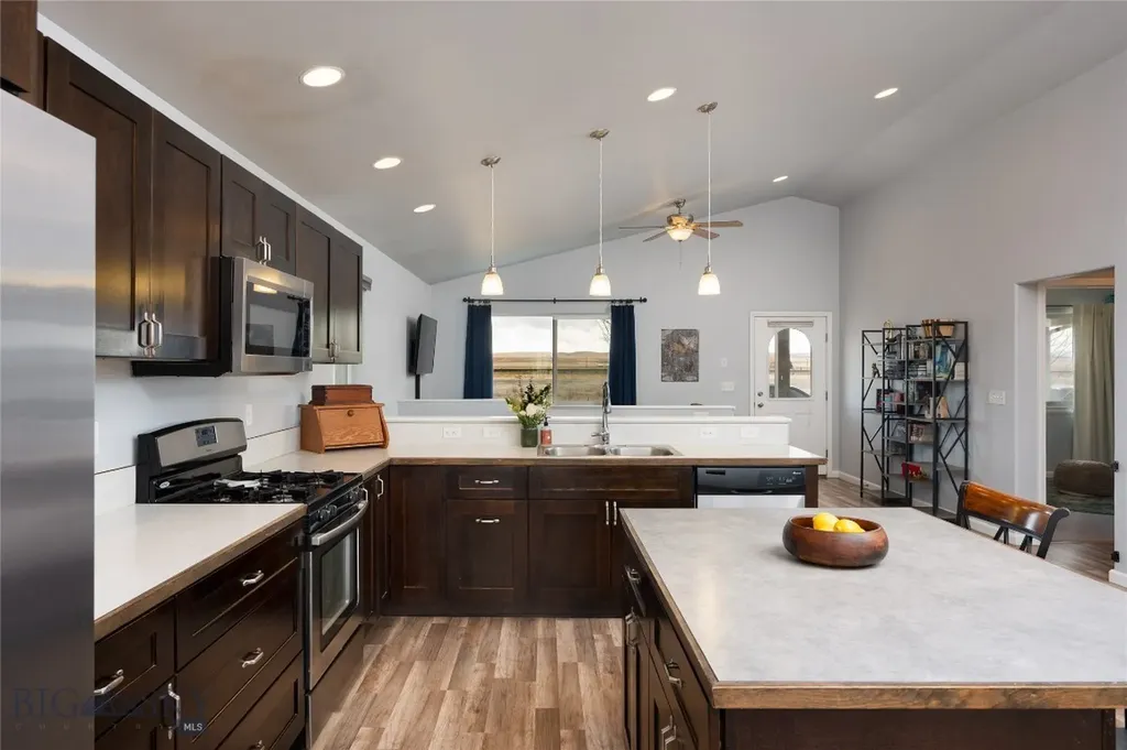 233 Centennial Village Drive Manhattan MT 59741
