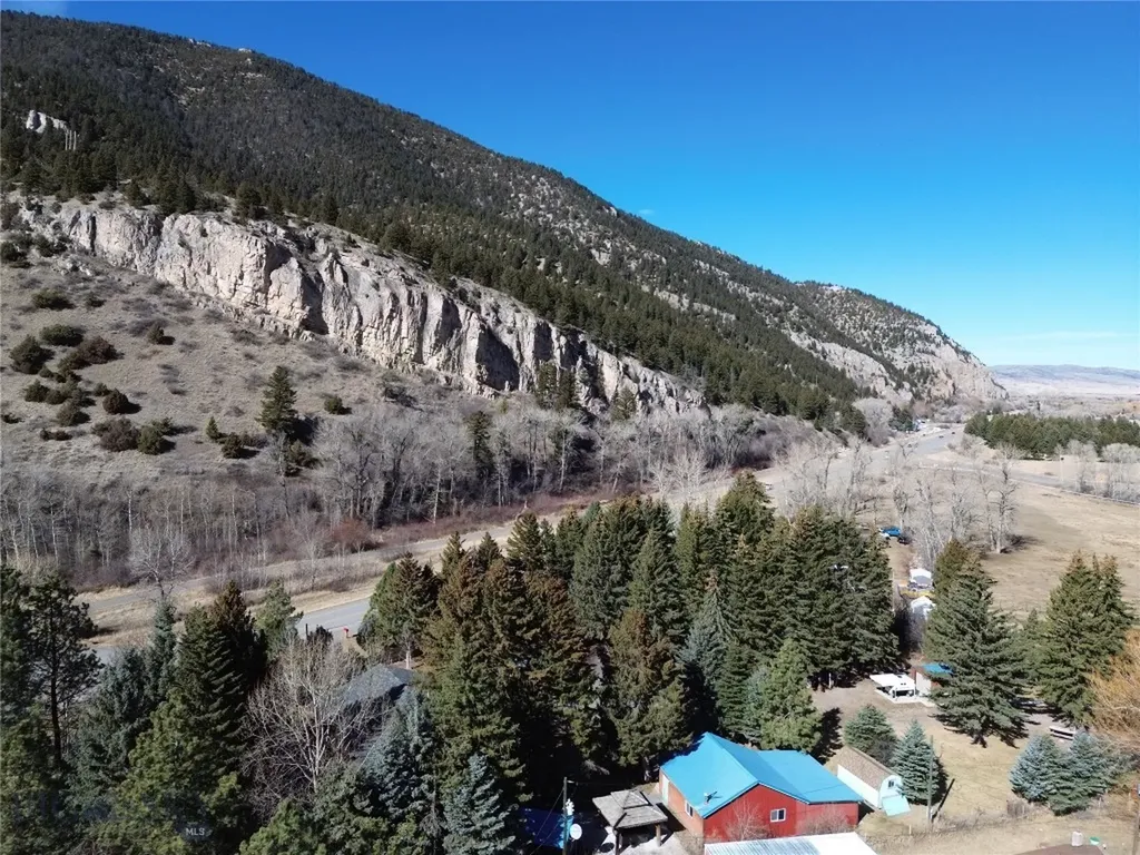 4964 Us Highway 89 S Livingston MT 59047