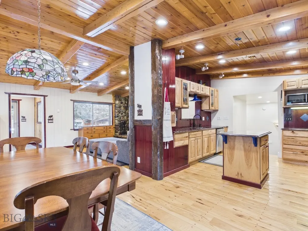 4964 Us Highway 89 S Livingston MT 59047
