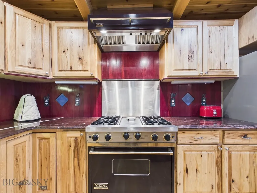 4964 Us Highway 89 S Livingston MT 59047