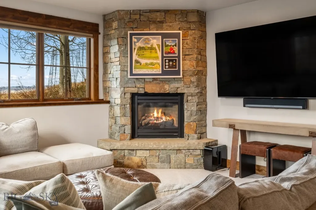316 Belle Creek Road Belgrade MT 59714