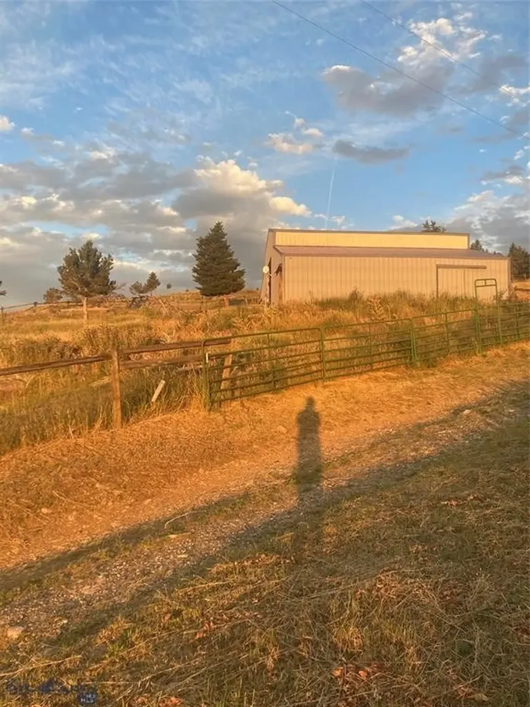 86 Pony Lane Livingston MT 59047