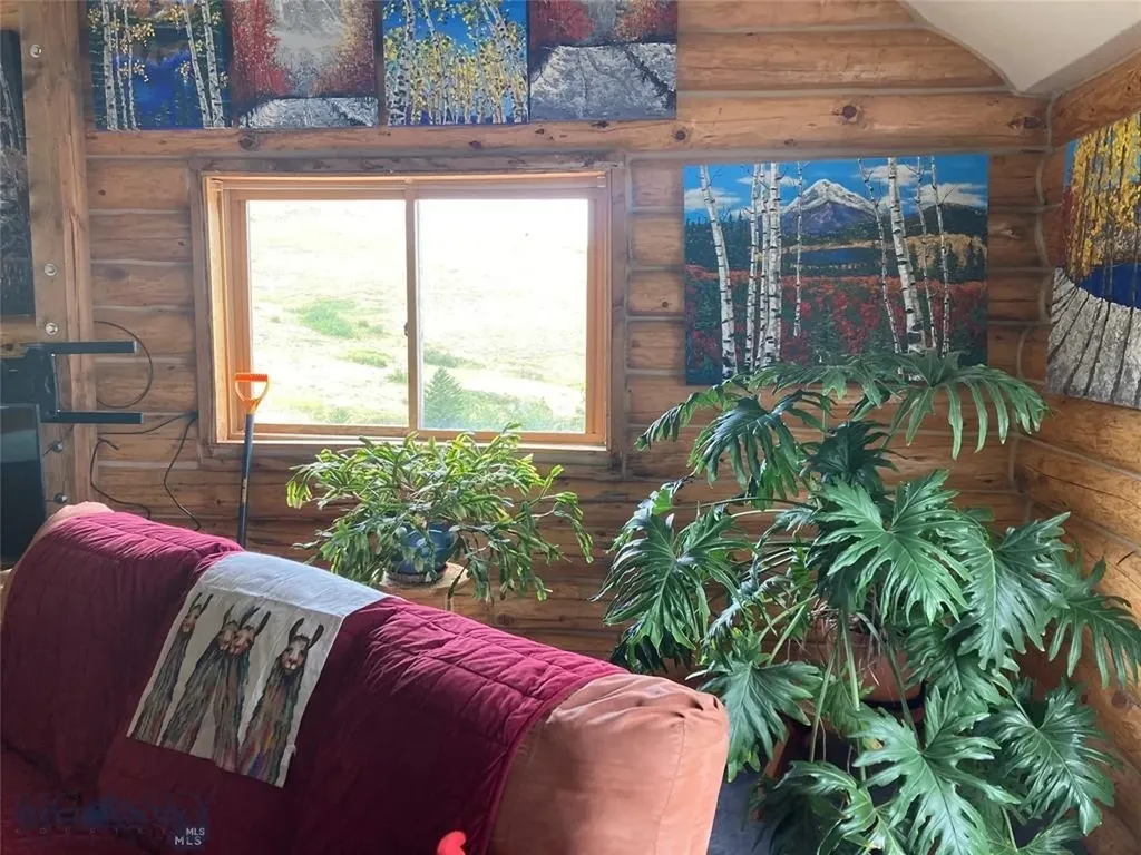86 Pony Lane Livingston MT 59047