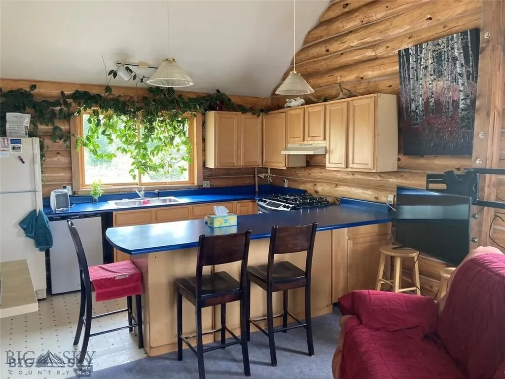 86 Pony Lane Livingston MT 59047