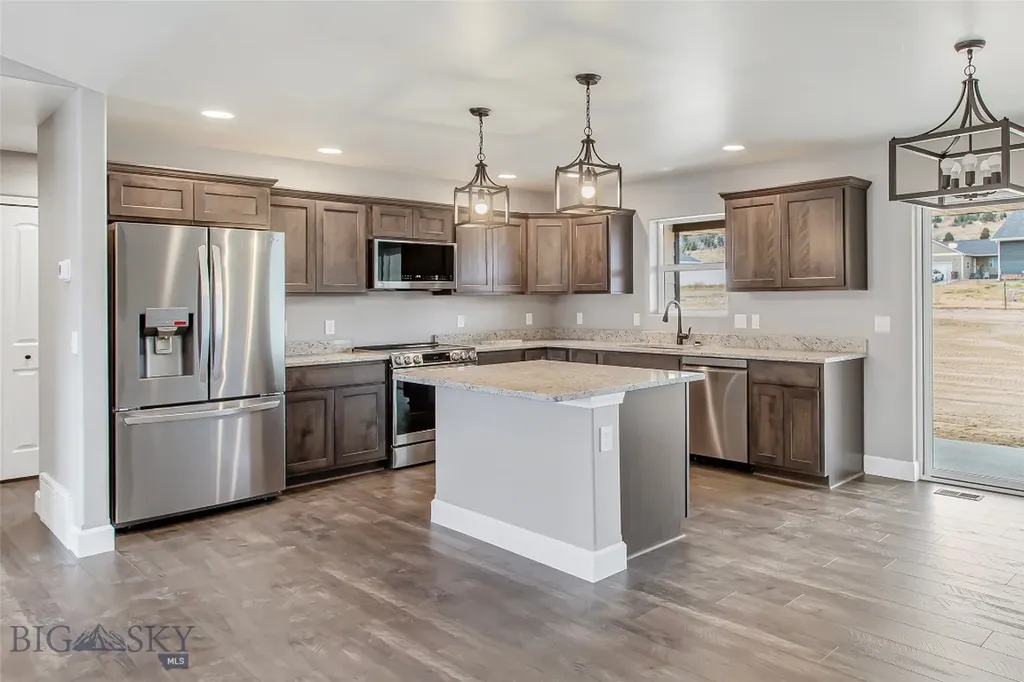 238 Avon Circle Butte MT 59701