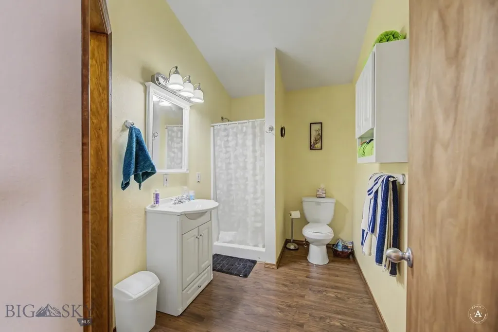 3622 E Shore Helena MT 59602