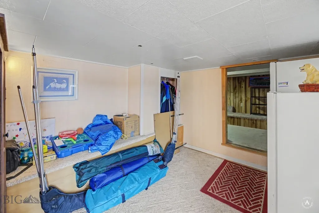 3622 E Shore Helena MT 59602