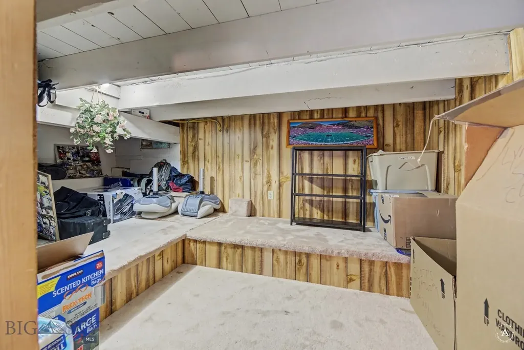 3622 E Shore Helena MT 59602