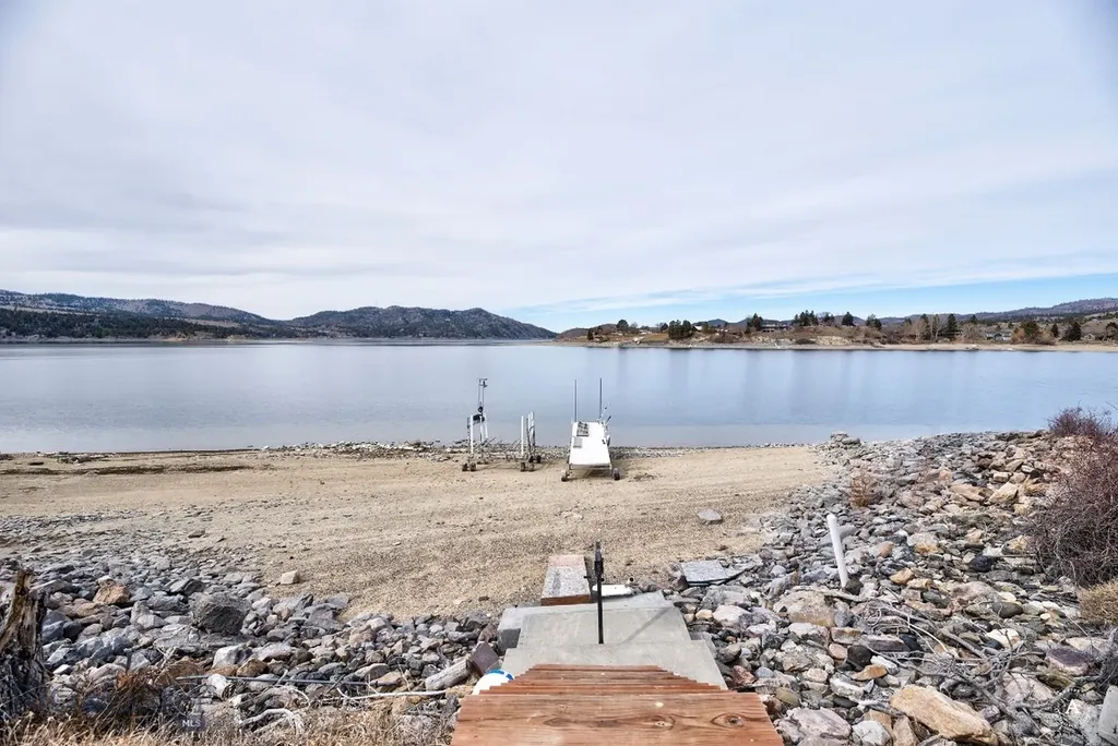 3622 E Shore Helena MT 59602