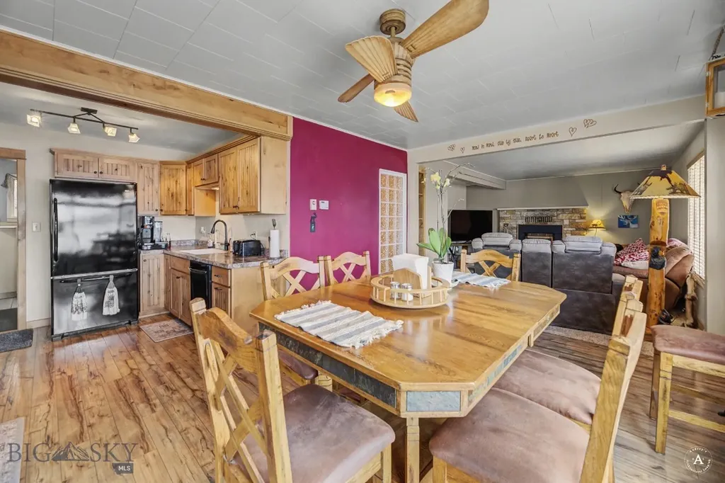 3622 E Shore Helena MT 59602