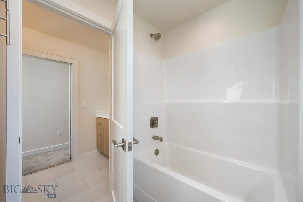 809 Spaniel Lane Belgrade MT 59714
