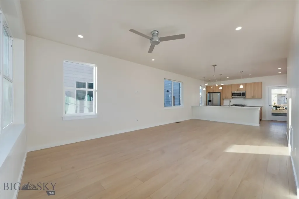 809 Spaniel Lane Belgrade MT 59714