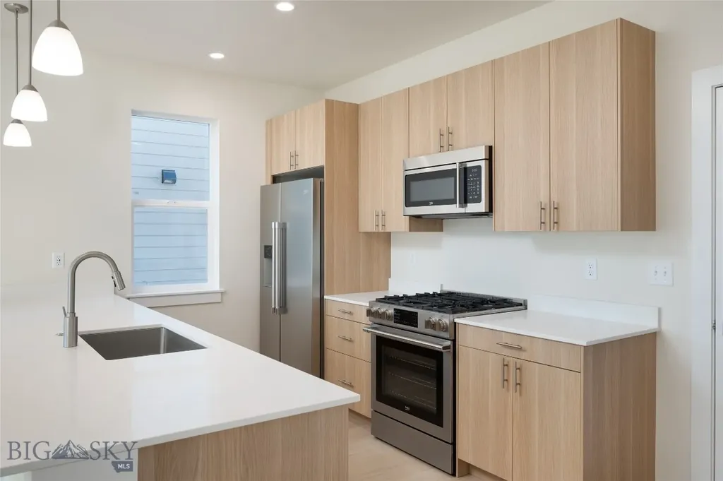 809 Spaniel Lane Belgrade MT 59714