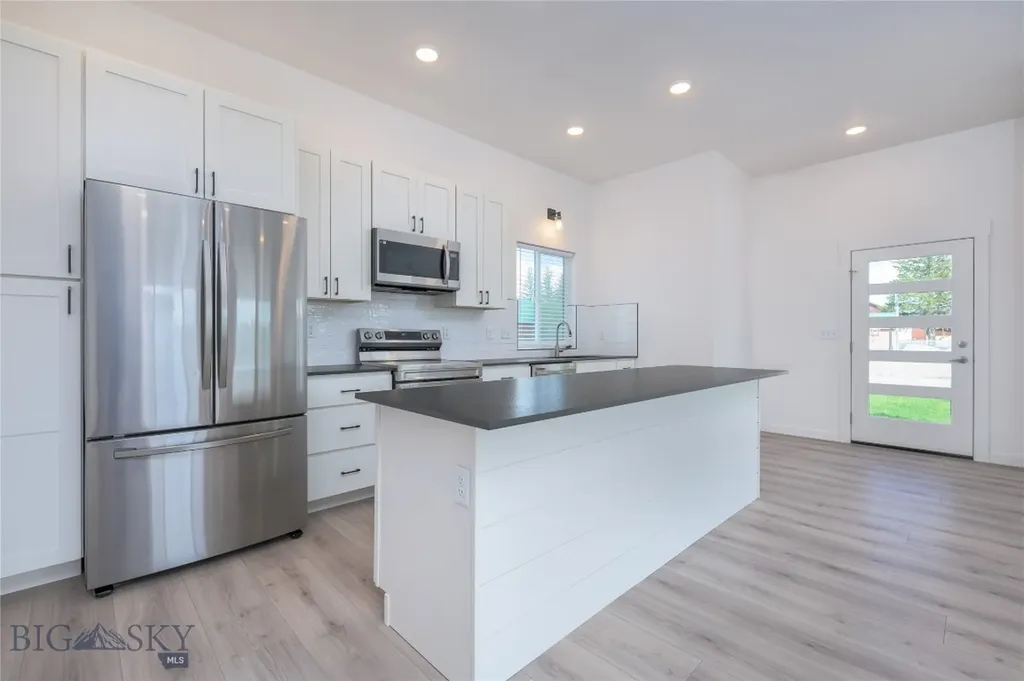 209 Pearl Street Ennis MT 59729