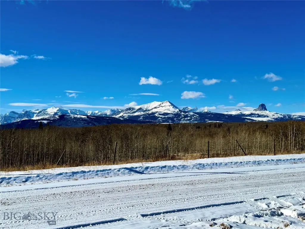 28 W Shore Road Babb MT 59411