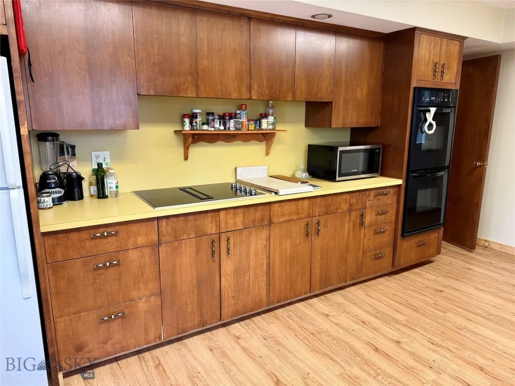 110 W Park Avenue Manhattan MT 59741