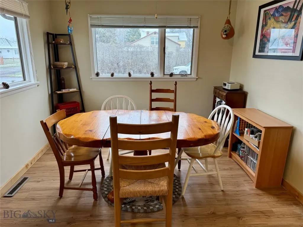 110 W Park Avenue Manhattan MT 59741