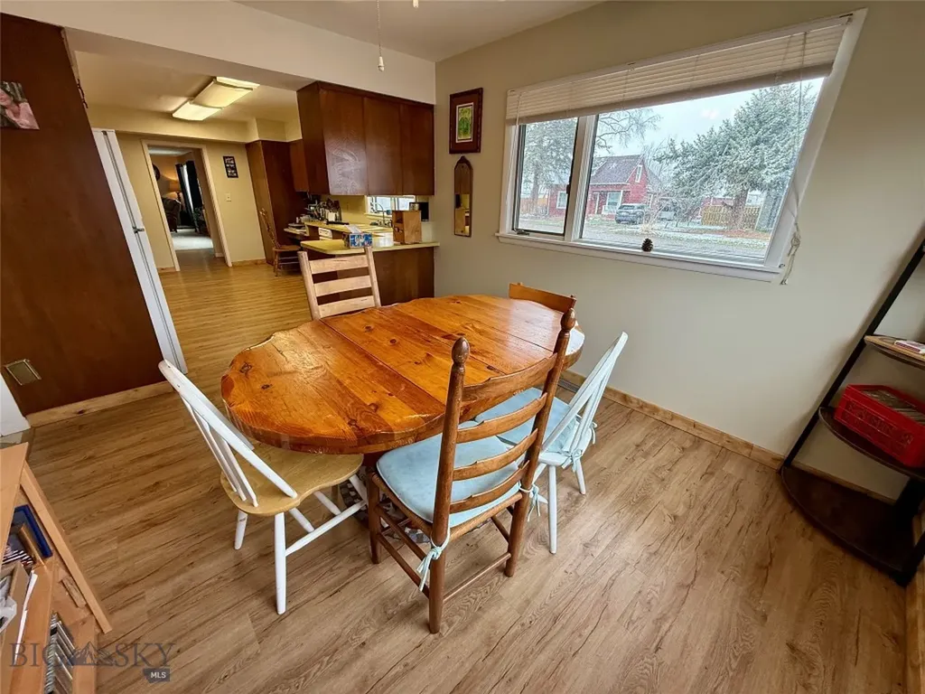 110 W Park Avenue Manhattan MT 59741