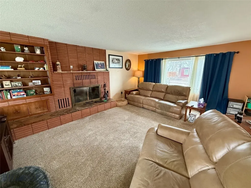 110 W Park Avenue Manhattan MT 59741