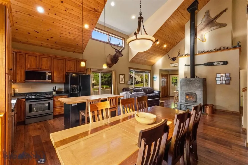702 Nebula Street Livingston MT 59047