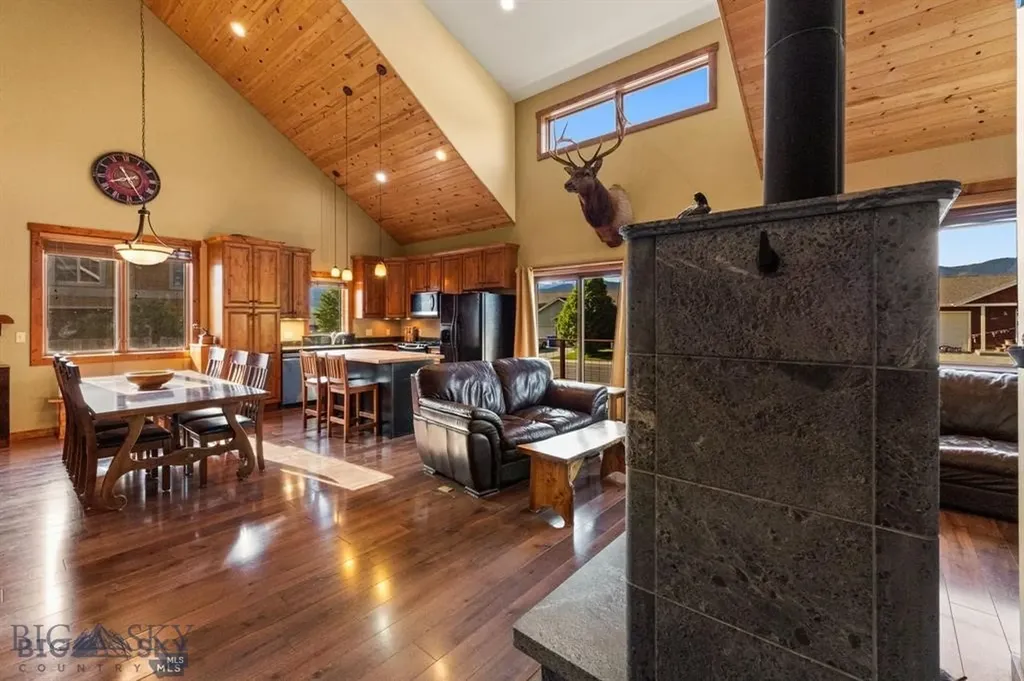 702 Nebula Street Livingston MT 59047
