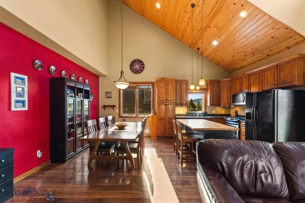 702 Nebula Street Livingston MT 59047