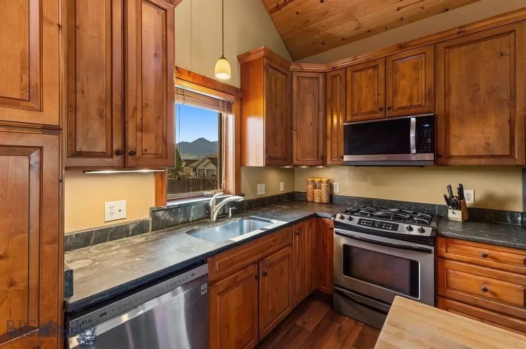 702 Nebula Street Livingston MT 59047