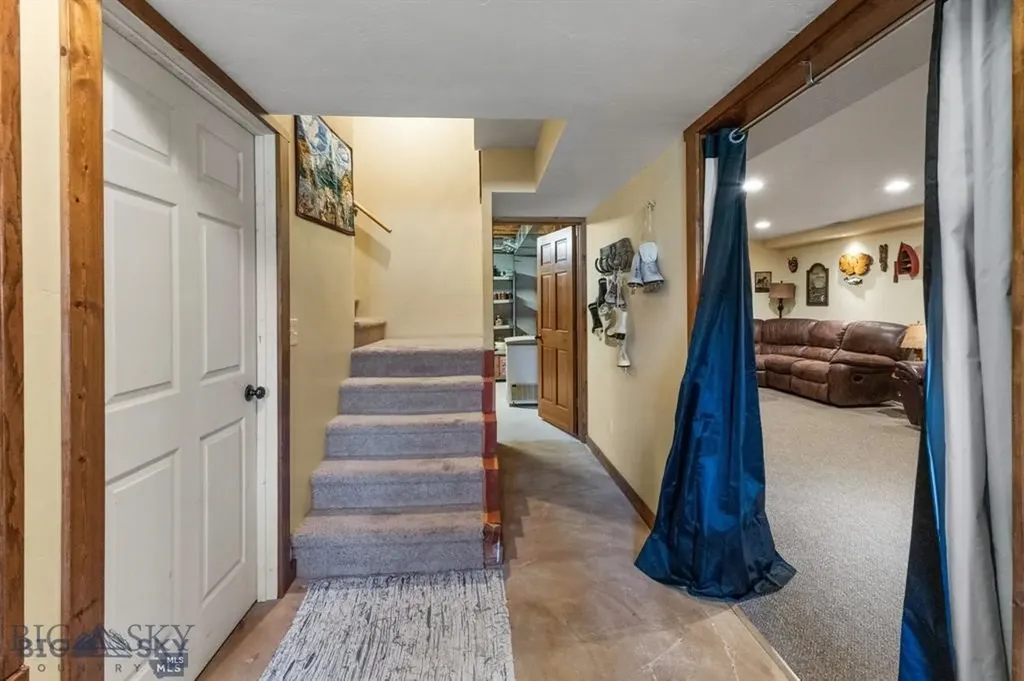 702 Nebula Street Livingston MT 59047